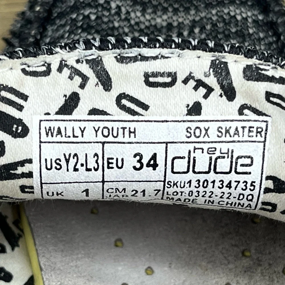 Hey Dude Wally - Picture 6 of 7